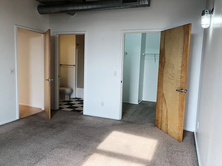Mercury - Residential — Photo 184