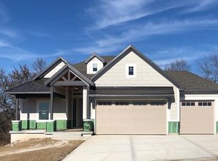 2408 SW River Trail Rd, Lees Summit, MO 64082