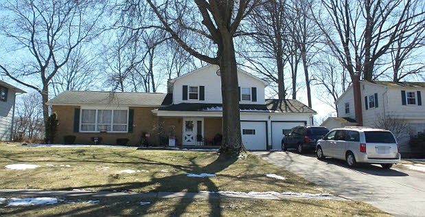 1st image of 725 Forestridge Dr