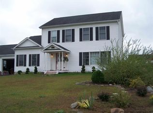 56 Lancelot Dr, Saugerties, NY 12477