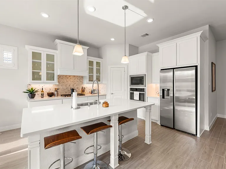 1939 Shallow Canyon Ln — Photo 3