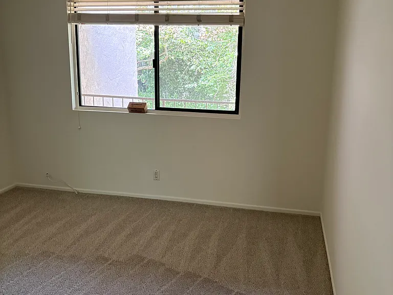 551 W Pueblo St #13 — Photo 21