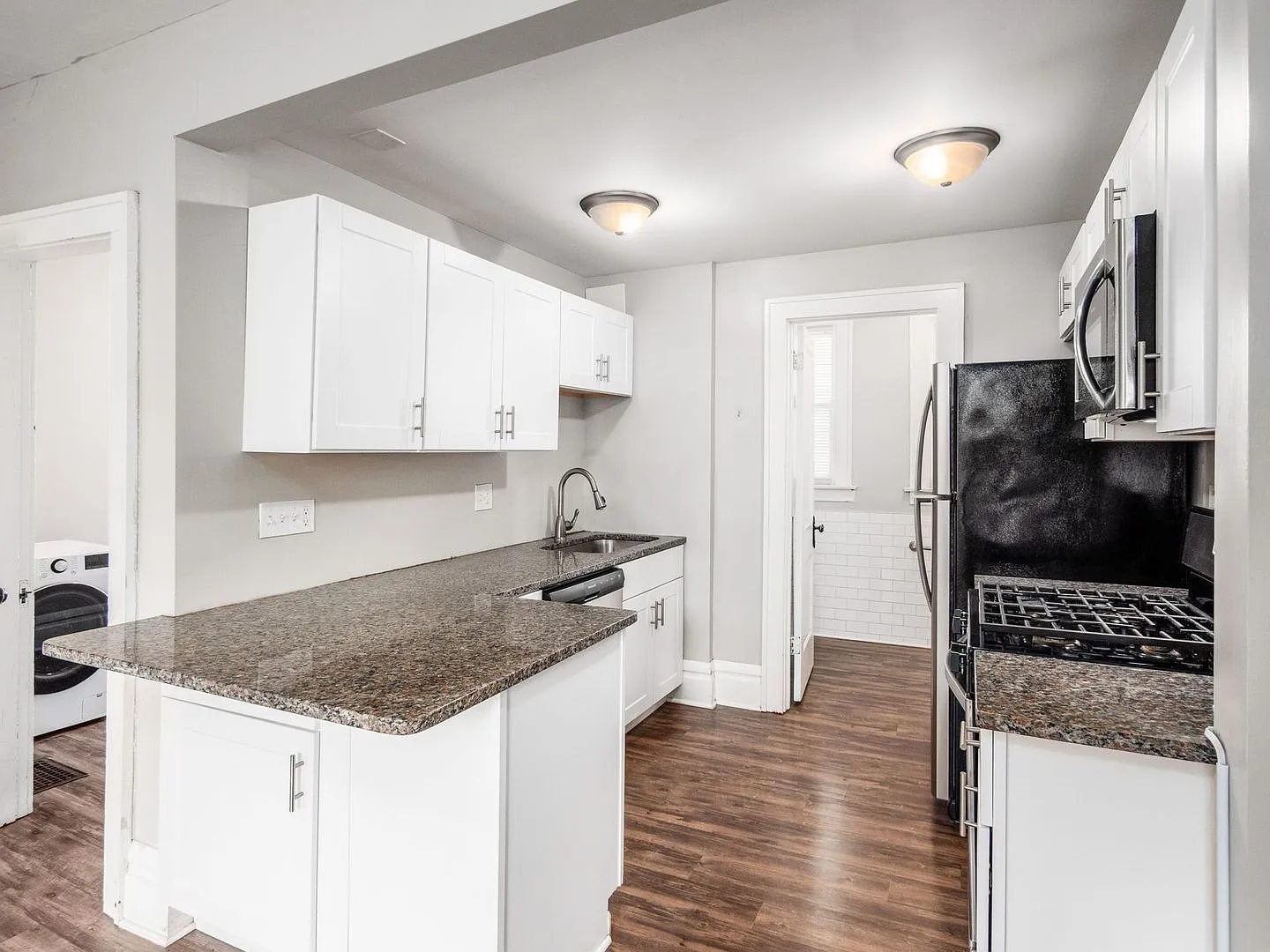 1 bed, 1.0 bath, 635 sqft, $1,275 — Photo 4