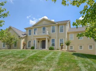 395 Glyn Tawel Dr, Granville, OH