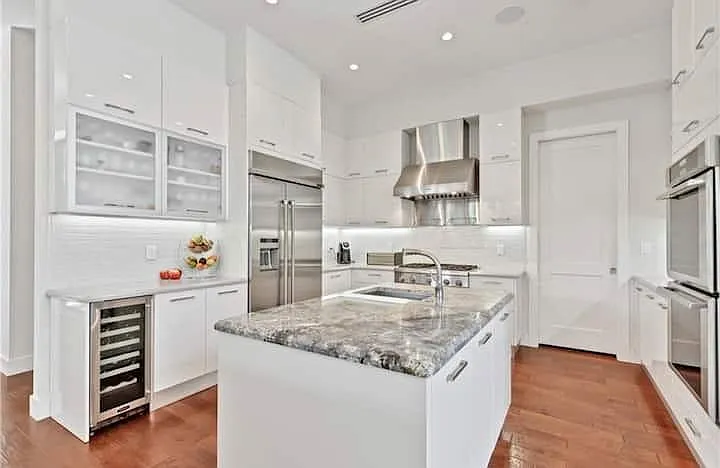 404 NE 13th Ave — Photo 11