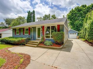 4321 Lilac Ln, Madison, WI 53711