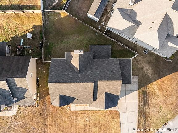 3rd image of 35 Cromwell Cir