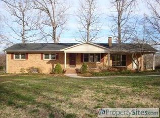 134 Churchill Rd, Dallas, NC 28034