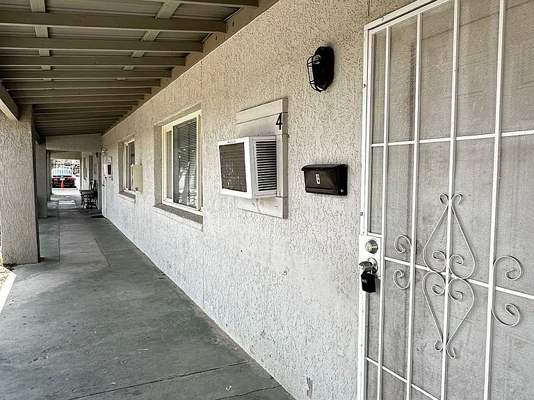 14005 N Palm St #4 — Photo 1