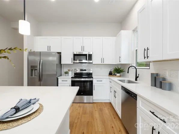 7020 David Ave, Charlotte, NC 28214