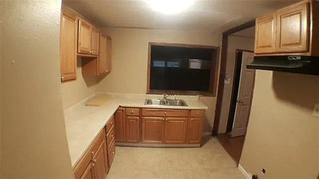 5540 Clayton Ct — Photo 11