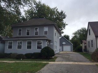 226 Robinson St, Genoa, IL 60135