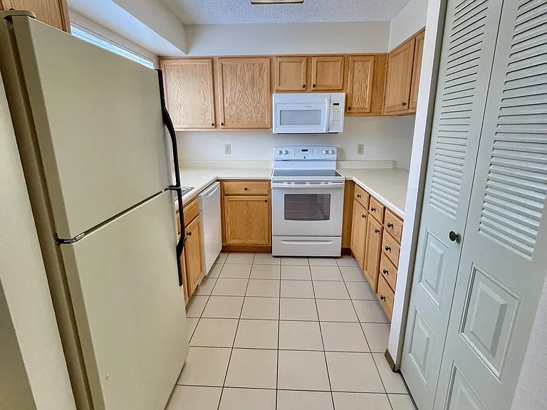 3401 S Ammons St #19-6 — Photo 8