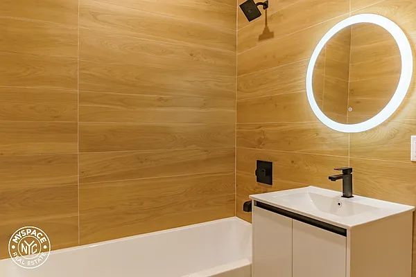 Rented by MySpaceNYC | media 14