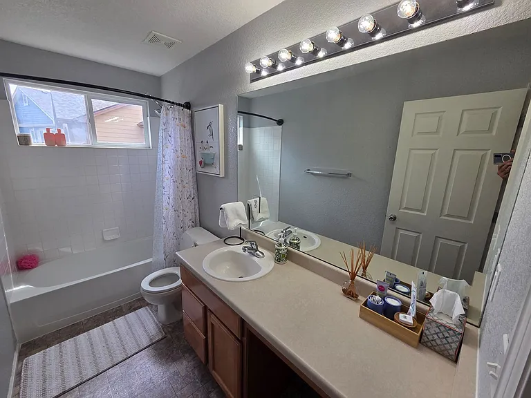 81 Laramie Ct — Photo 22
