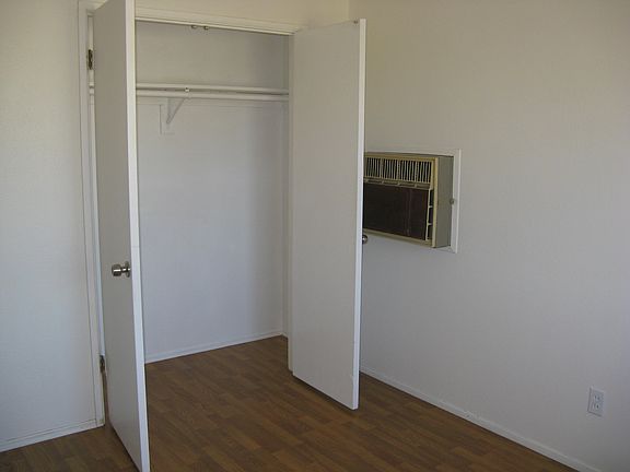 5th image of 7721 Gribble St