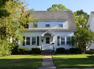 411 Ogden Ave, Escanaba, MI 49829