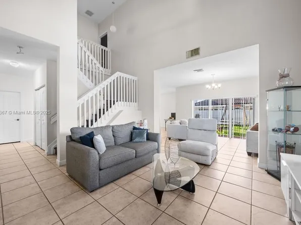 15490 SW 18th Ln, Miami, FL 33185