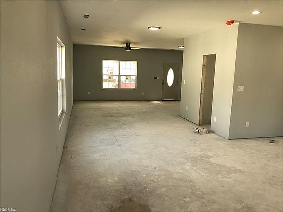 2nd image of 1221 Maltby Ave