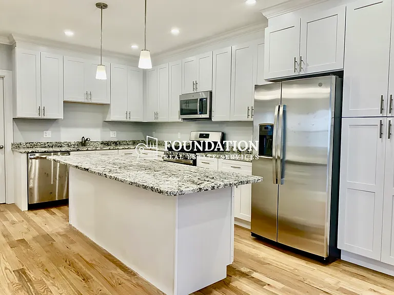 18 Bothwell Rd #1 — Photo 3