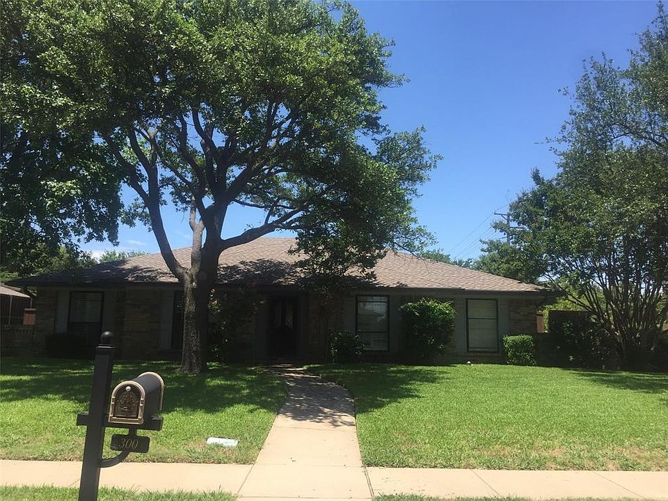 1st image of 300 High Brook Dr