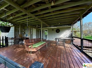 230 Pratt Rd, Seguin, TX 78155