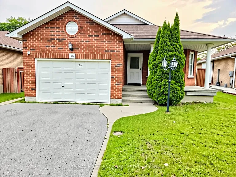307 Niagara Dr — Photo 1