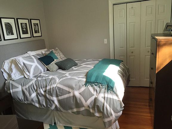 4th image of 3854 N Southport Ave #2J