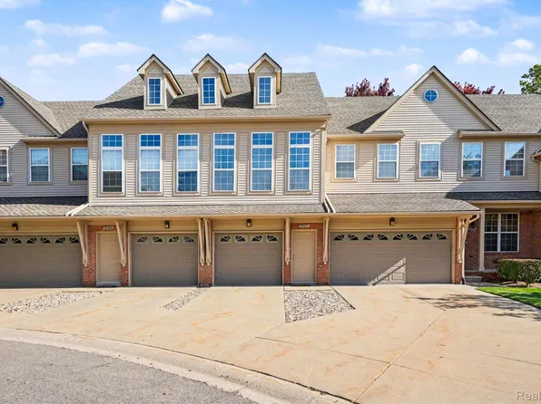 5151 Parsley Dr, Shelby Township, MI 48316