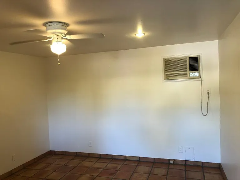 La Casa — Photo 194