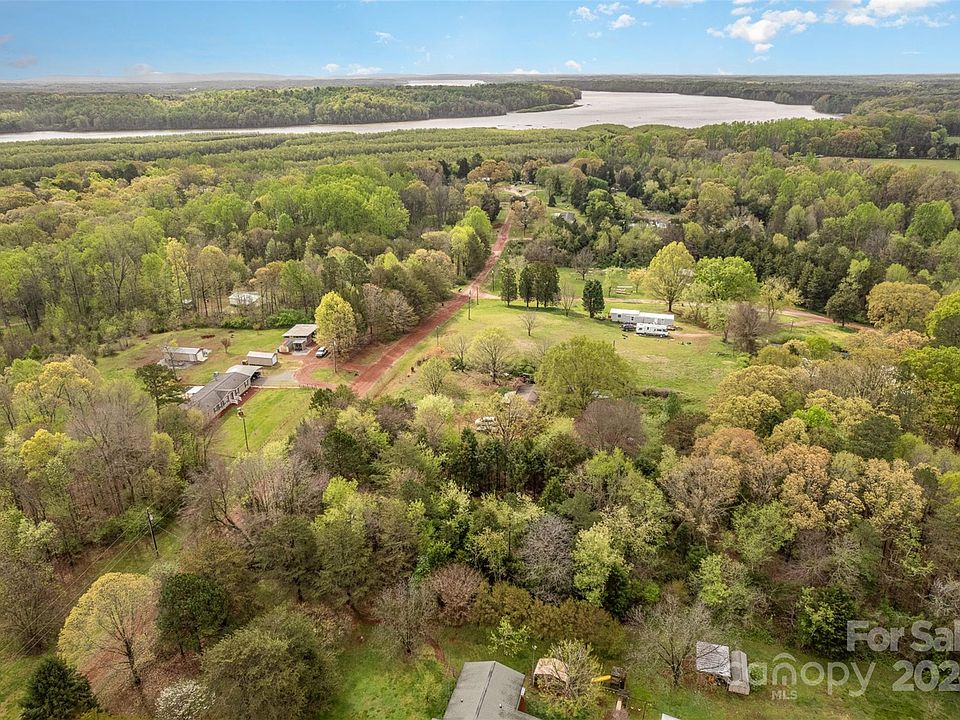 1st image of 230 Knotty Pine Cir