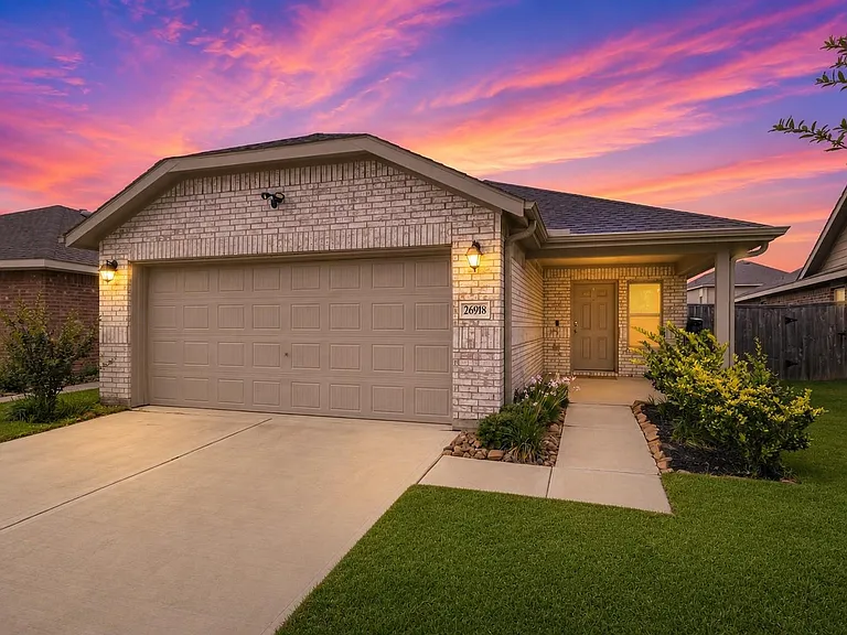 26918 Winward Creek Trl — Photo 1