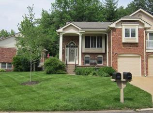 14140 Baywood Villages Dr, Chesterfield, MO
