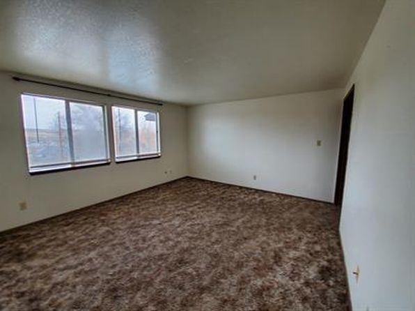 613 Dorsey Ave, 613 Dorsey Ave, Glenrock, WY 82637