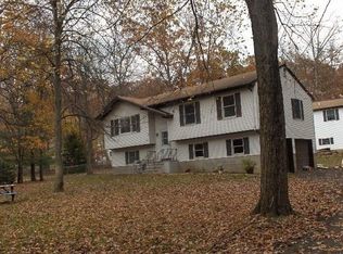 110 Schoolhouse Rd, Oak Ridge, NJ 07438