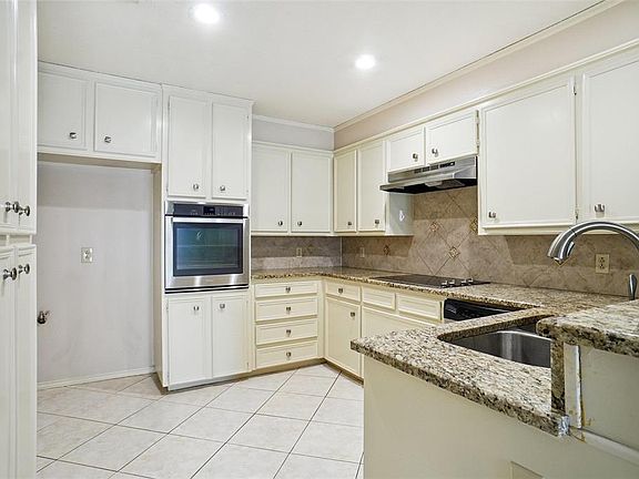 2nd image of 4857 Ledgestone Ct #4857