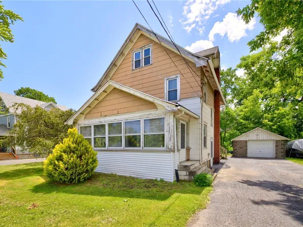 6322 Furnace Rd, Ontario, NY 14519