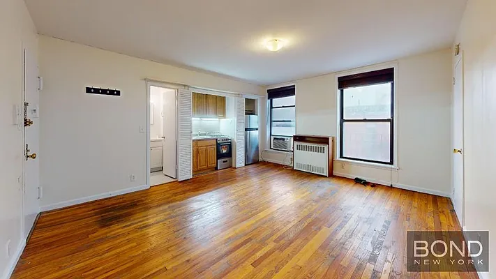 Rented by Bond New York | media 12