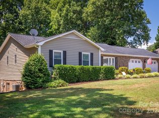 3240 13th Avenue Ct NE, Conover, NC 28613