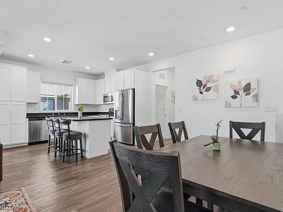 3rd image of 5730 Sky Pointe Dr #153