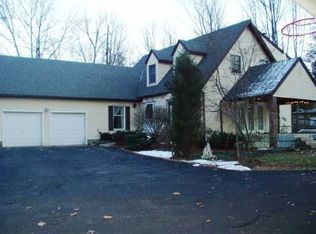 17A Camp Hill Rd, Pomona, NY 10970