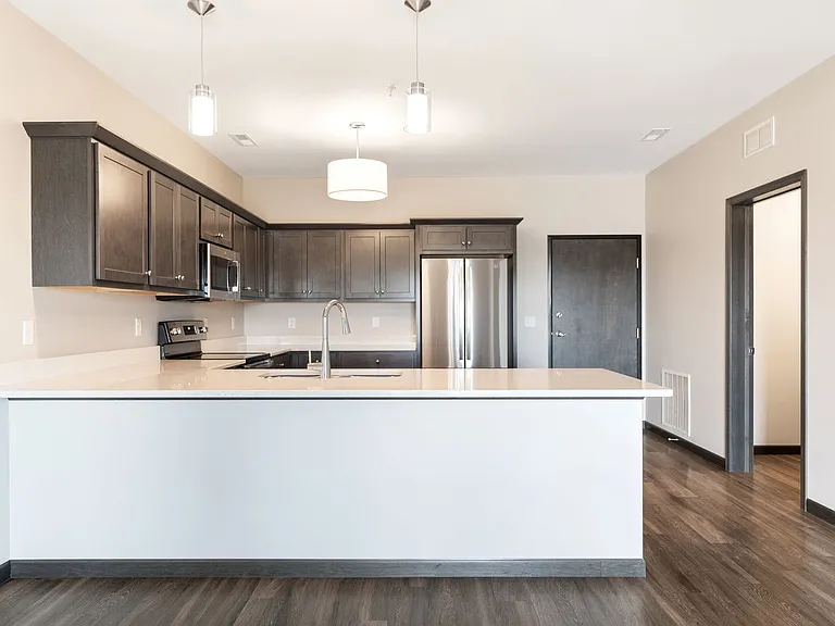2873 Spring Rose Cir #202 — Photo 5