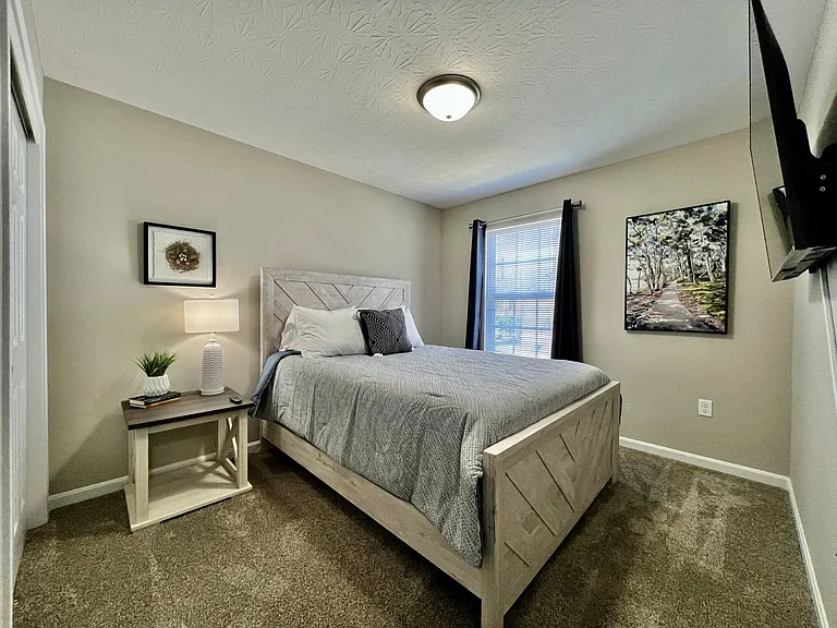 430 Ridgelawn Ave — Photo 17