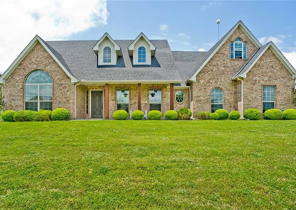 1st image of 119 Tankersley Ln