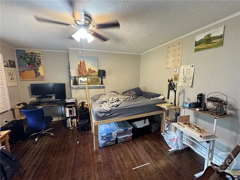 1734 E Broad St #A — Photo 17