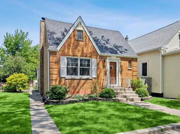 4714 W Warwick Ave, Chicago, IL 60641