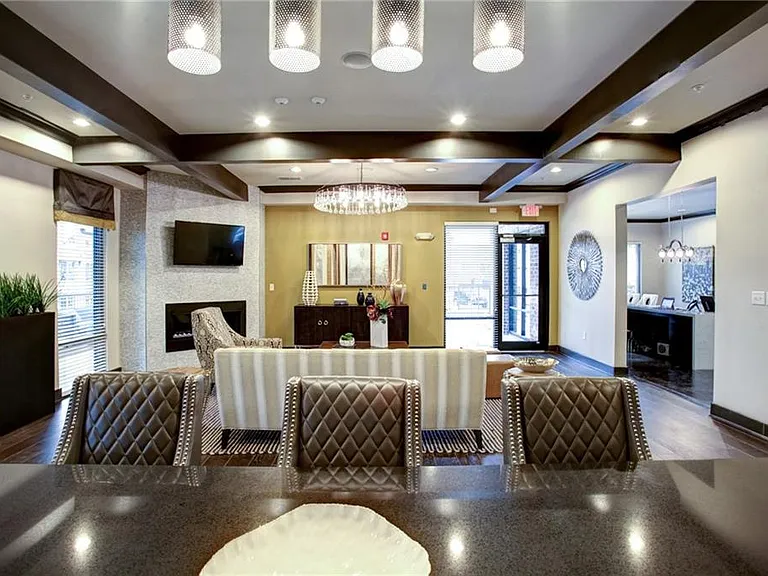 800 Millwood Ln #902-218 — Photo 35