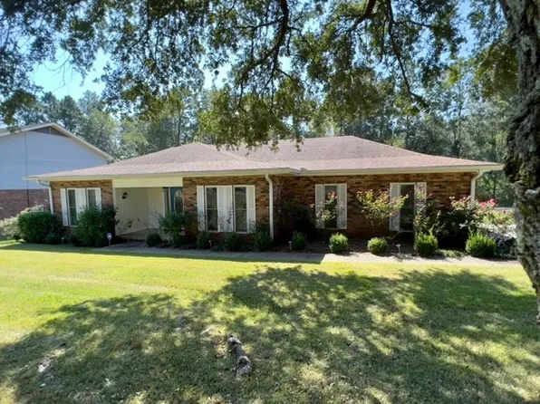 59 Sharmont Dr, Hattiesburg, MS 39402