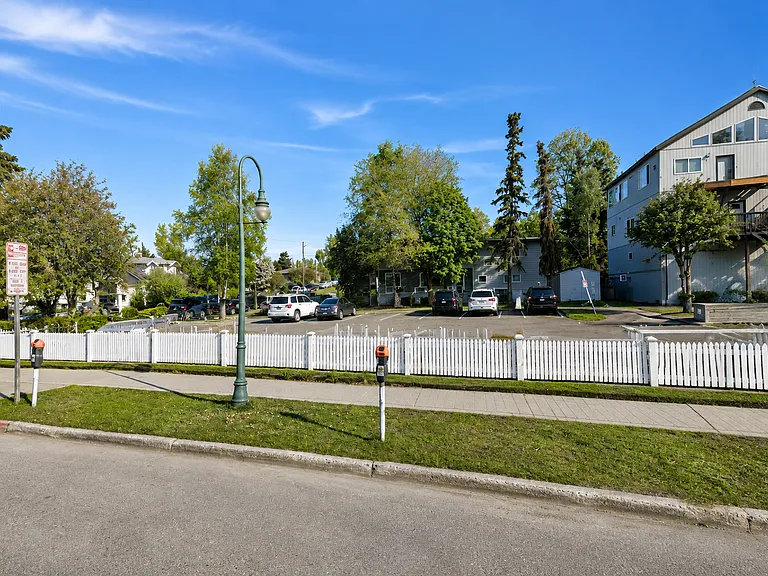 Fully-Furnished Units in Downtown Anchorage, AK | Anchorage Grand Apartments — Photo 11
