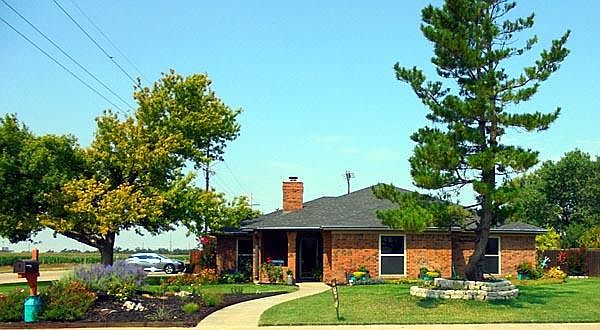 1st image of 1318 Phillips Dr